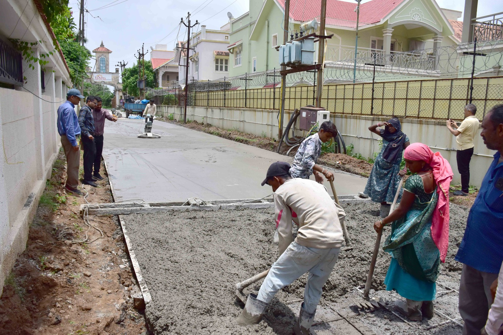 નડિયાદમાં ઉત્તરાયણ દરમિયાન ધાબા પર દારૂ સાથે નાચતો યુવક ઝડપાયો